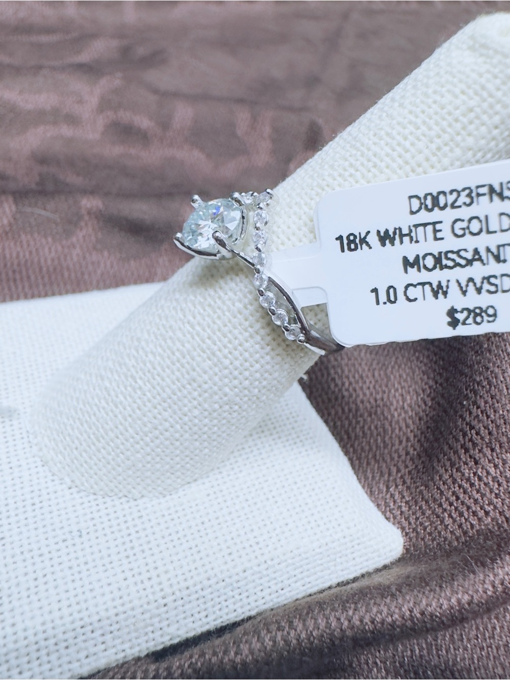 NWT 18K White Gold Plated Round Moissenite Halo Ring - White - Picture 2 of 4